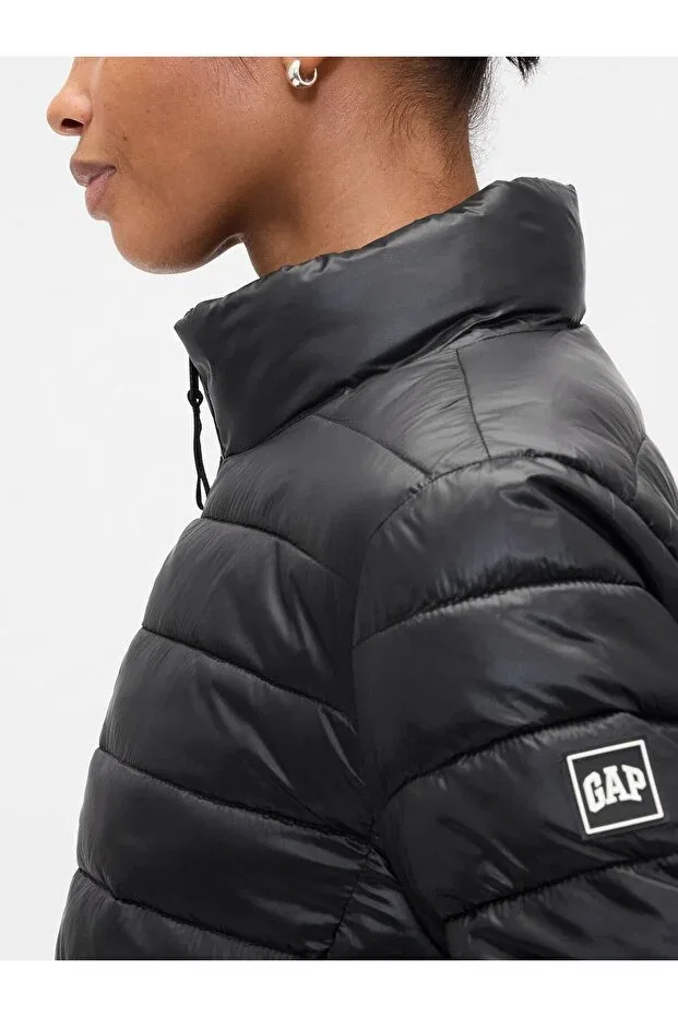 Женская пуховая куртка-пуховик с принтом Gap, Black-000 — фото 3