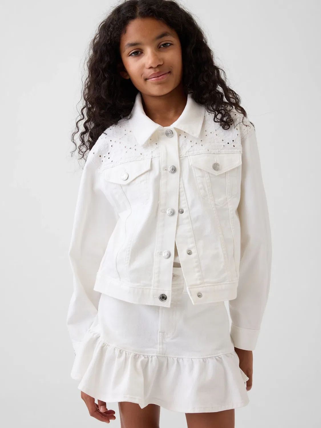 Джинсовая куртка с глазком Gap White Eyelet, белый