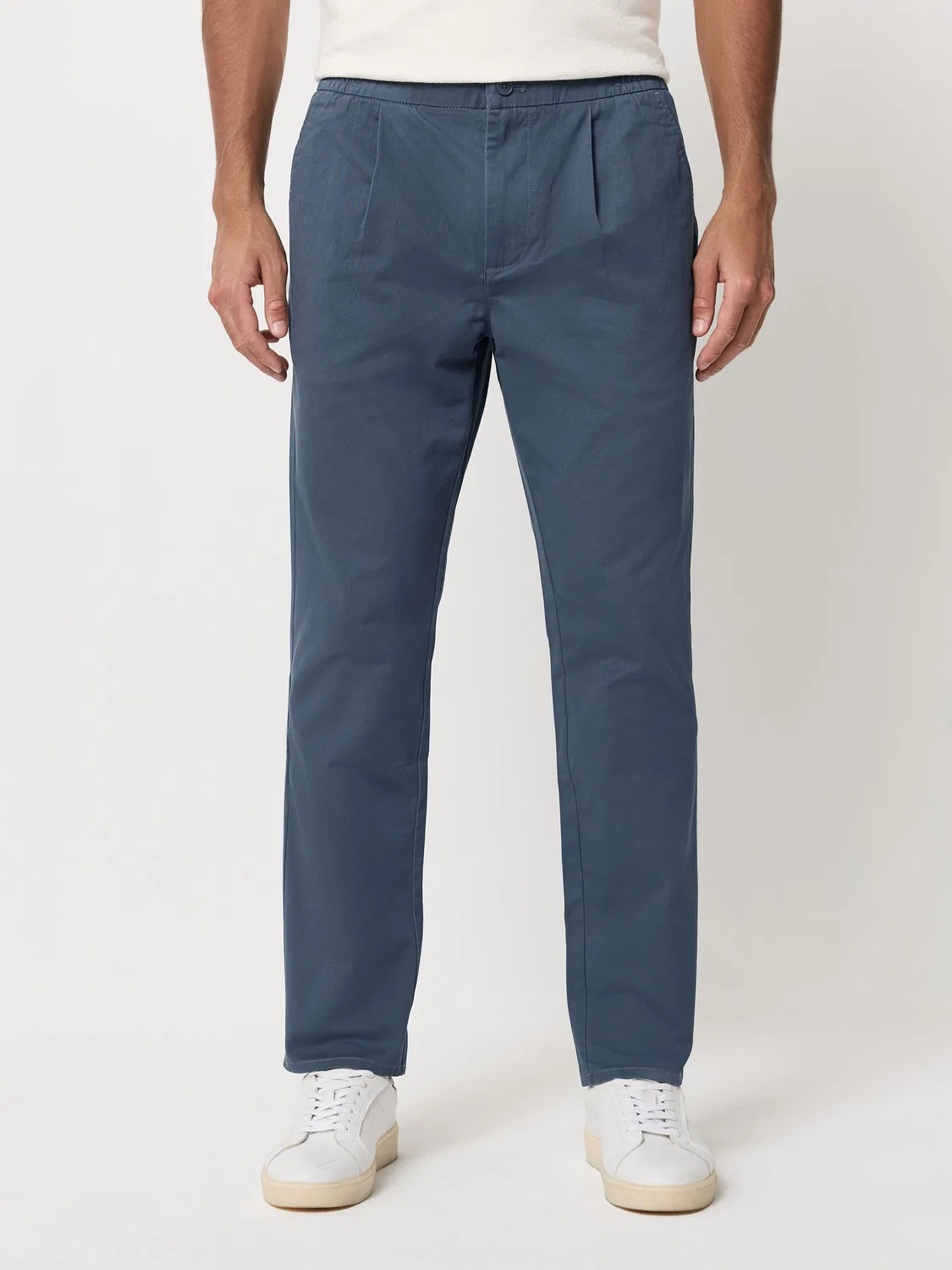 Брюки чинос slim fit с защипами Next, синие