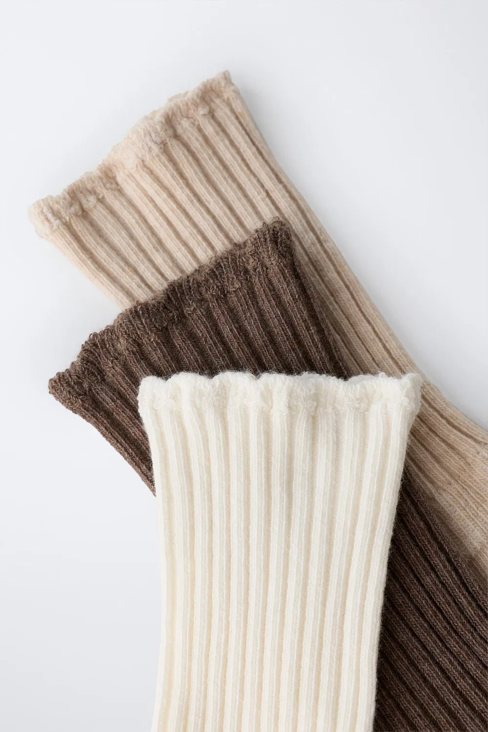 Набор из 3 махровых носков средней длины. ZARA, Light beige — фото 3