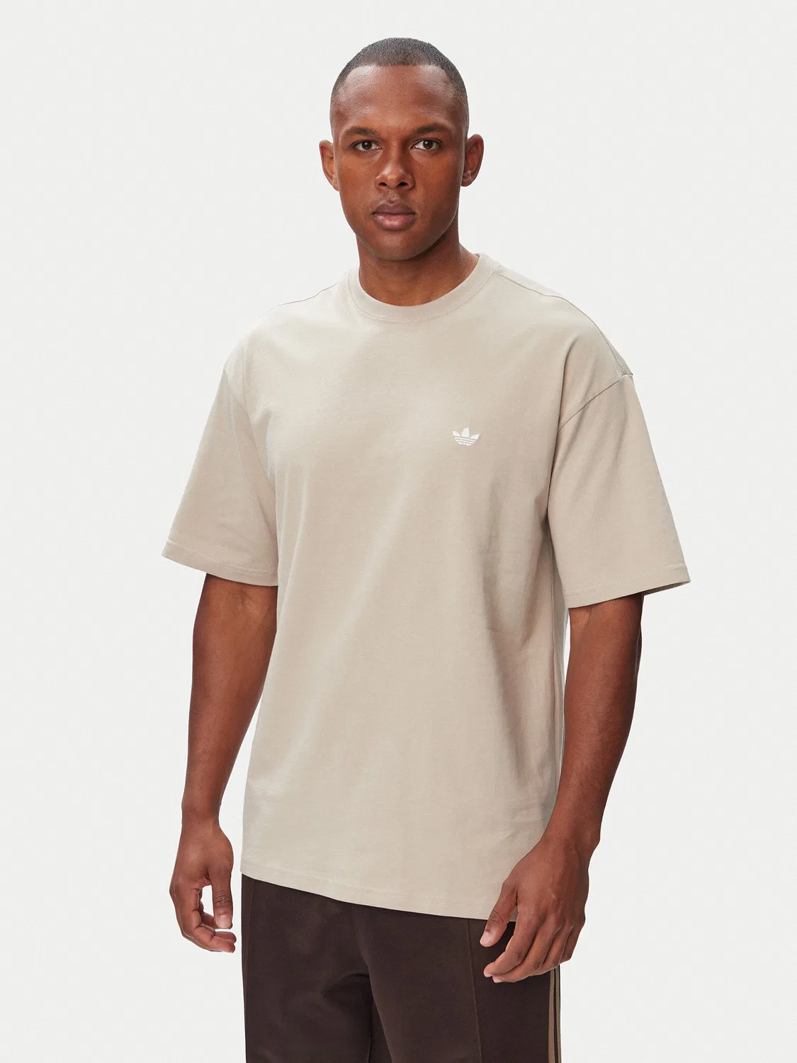 Мужская футболка свободного кроя Trefoil Essentials Adidas, светло-бежевый