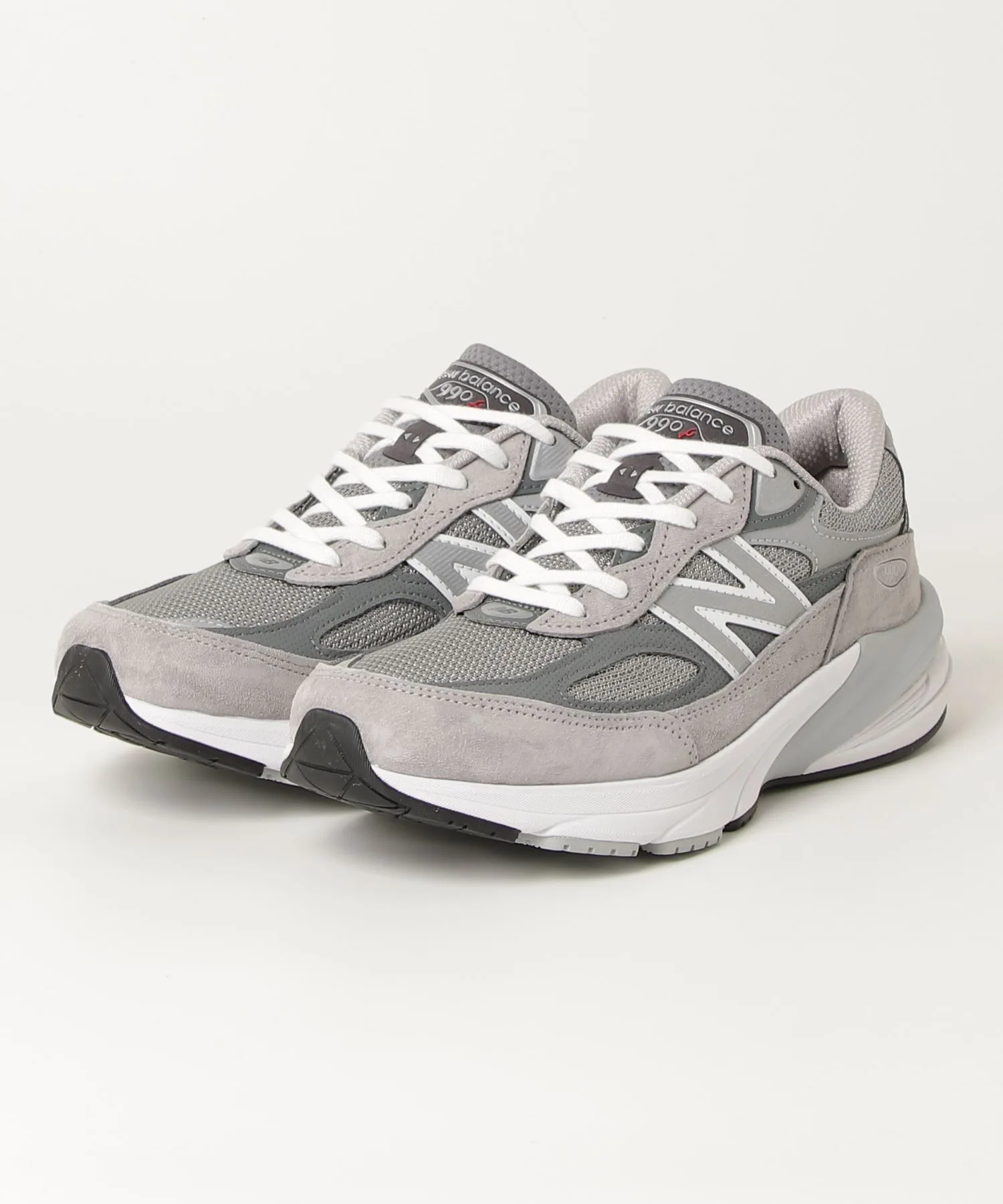 Мужские кроссовки для бега с технологией FuelCell M990 GL6 New Balance серые