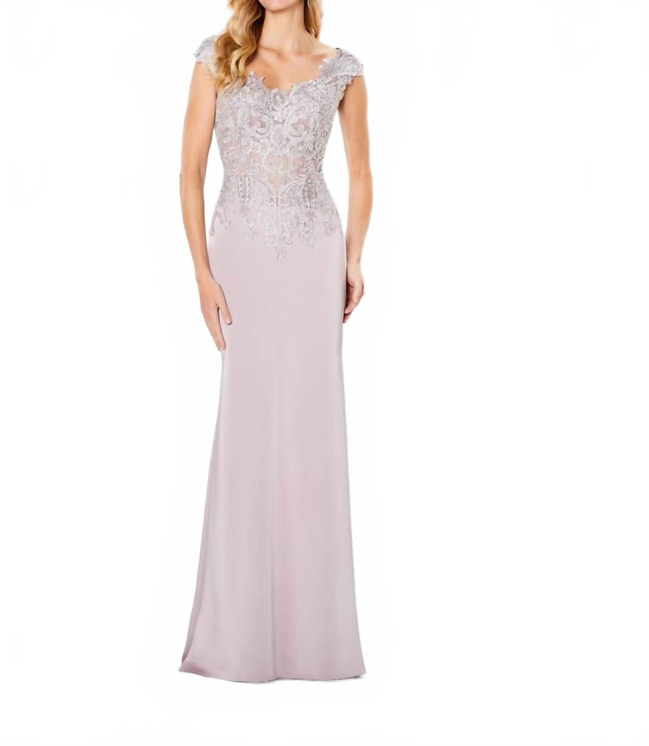 

Формальное платье с V-образным вырезом в стиле "ножны" цвета норки Montage by Mon Cheri, Mink