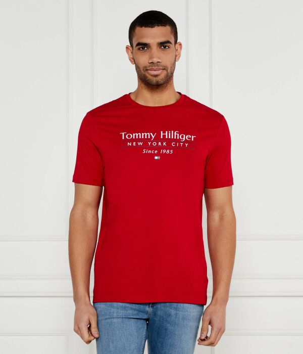 

Футболка мужская Tommy Hilfiger с принтом, красный