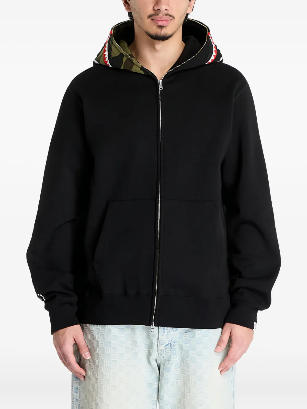

Толстовка с капюшоном и принтом акулы A BATHING APE, черный