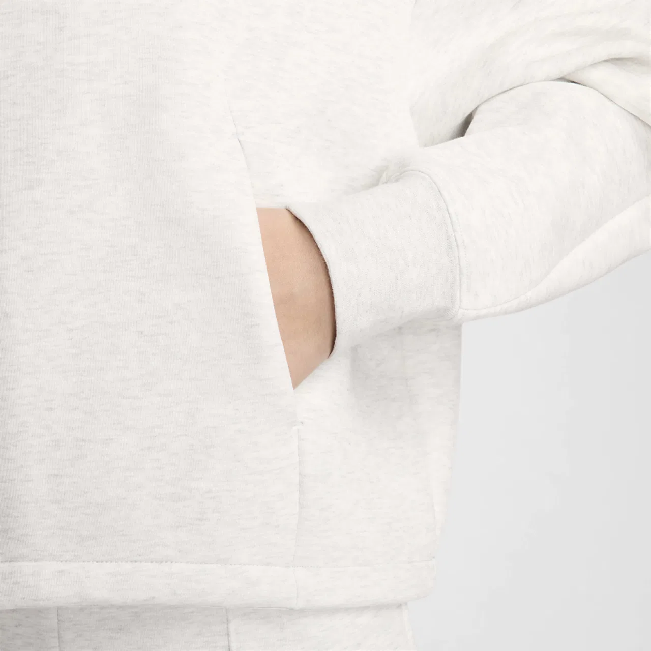 Женское худи Tech Fleece OS Nike, цвет Light Grey/Heather/Black — фото 4