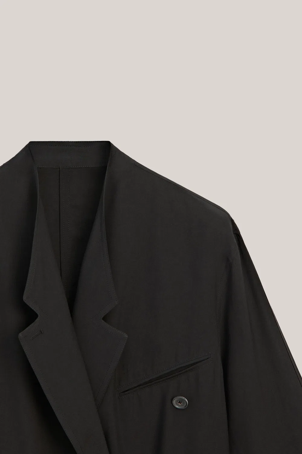 Свободный пиджак оверсайз с поясом - лимитированная серия Massimo Dutti, черный — фото 2