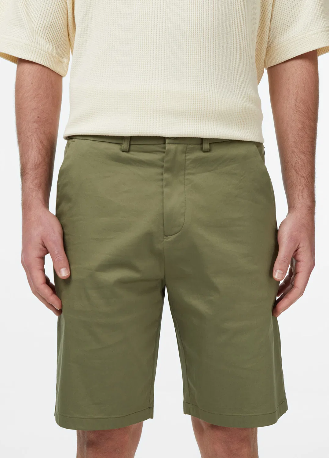 Бермуды Lacoste, хаки — фото 4