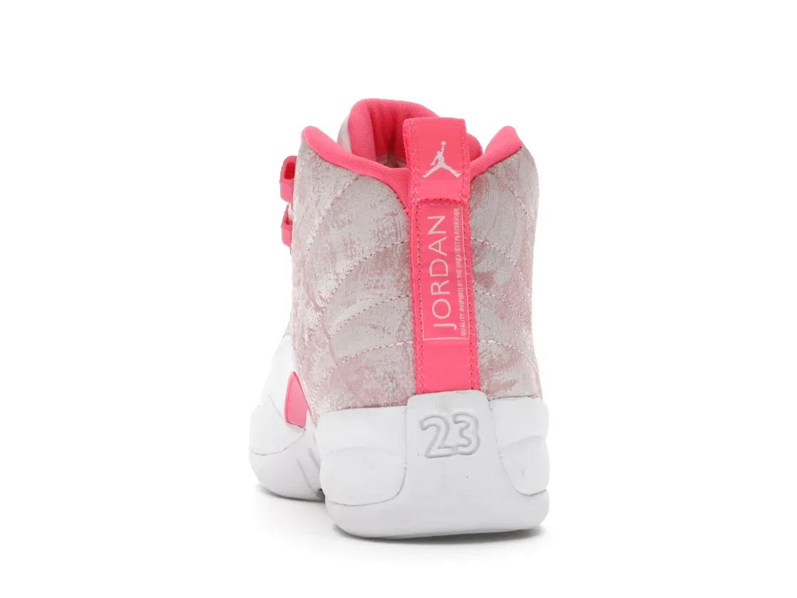 Детские кроссовки Lifestyle с замшевым верхом Jordan 12 Retro Jordan, White/Arctic Punch-Hyper Pink — фото 4
