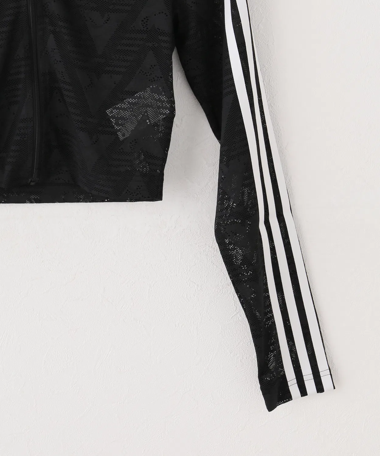 Женская куртка с кружевными вставками, модель ORI FIREBIRD CLASSIC LACE, Adidas Originals, White — фото 4