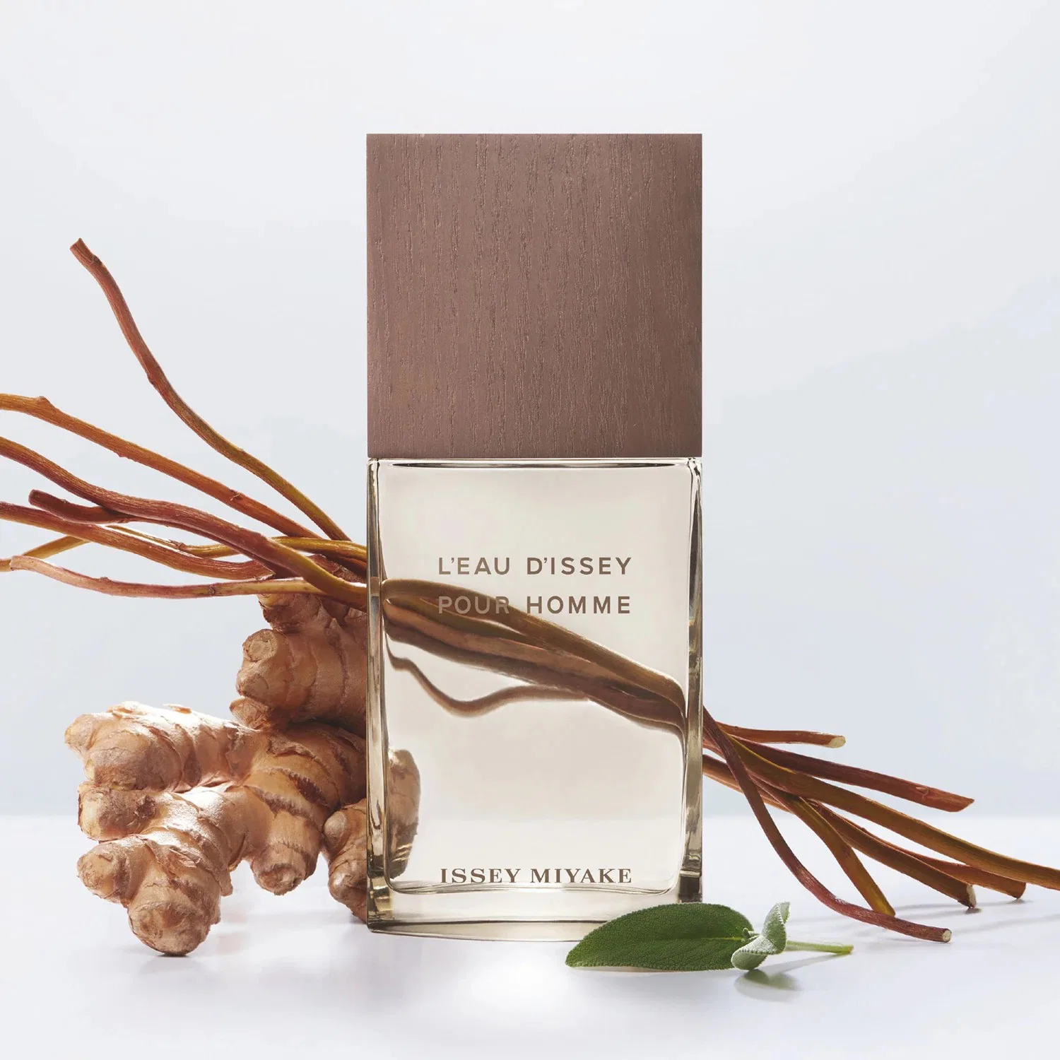 Туалетная вода 100 мл с древесно-пряным ароматом ISSEY MIYAKE — фото 3