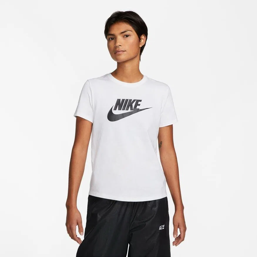 Женская хлопковая футболка Nike Sportswear Club Essentials, Цвет Weiss Schwarz