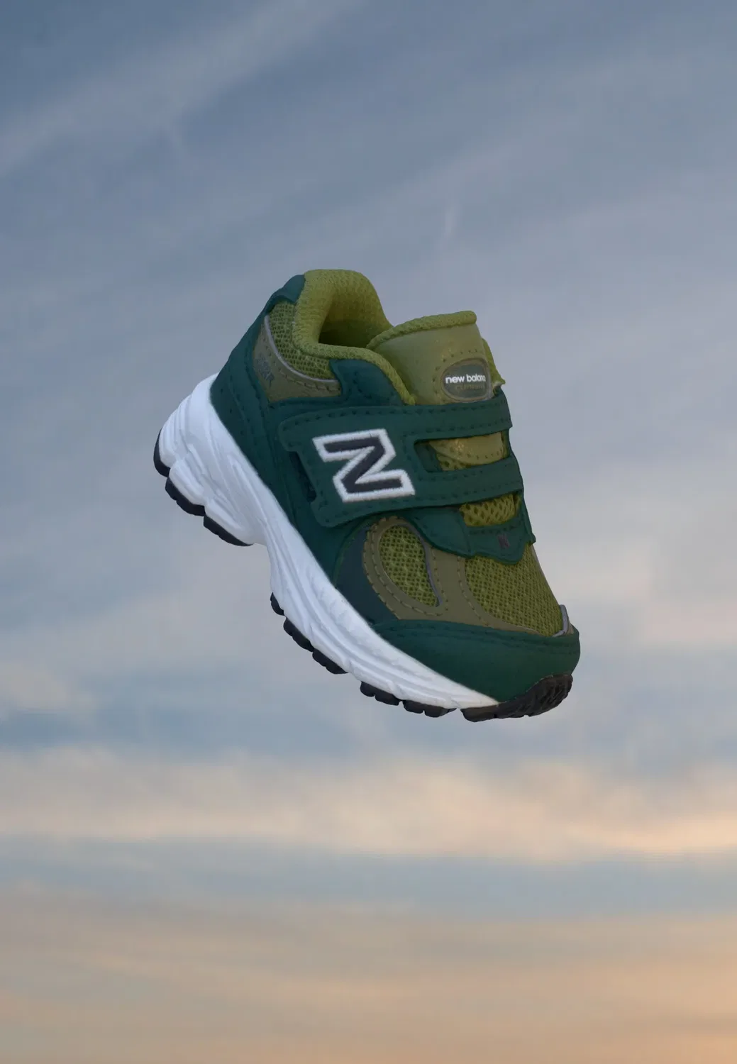 2002 год, унисекс - кроссовки New Balance, Nordic Green/Sport Green