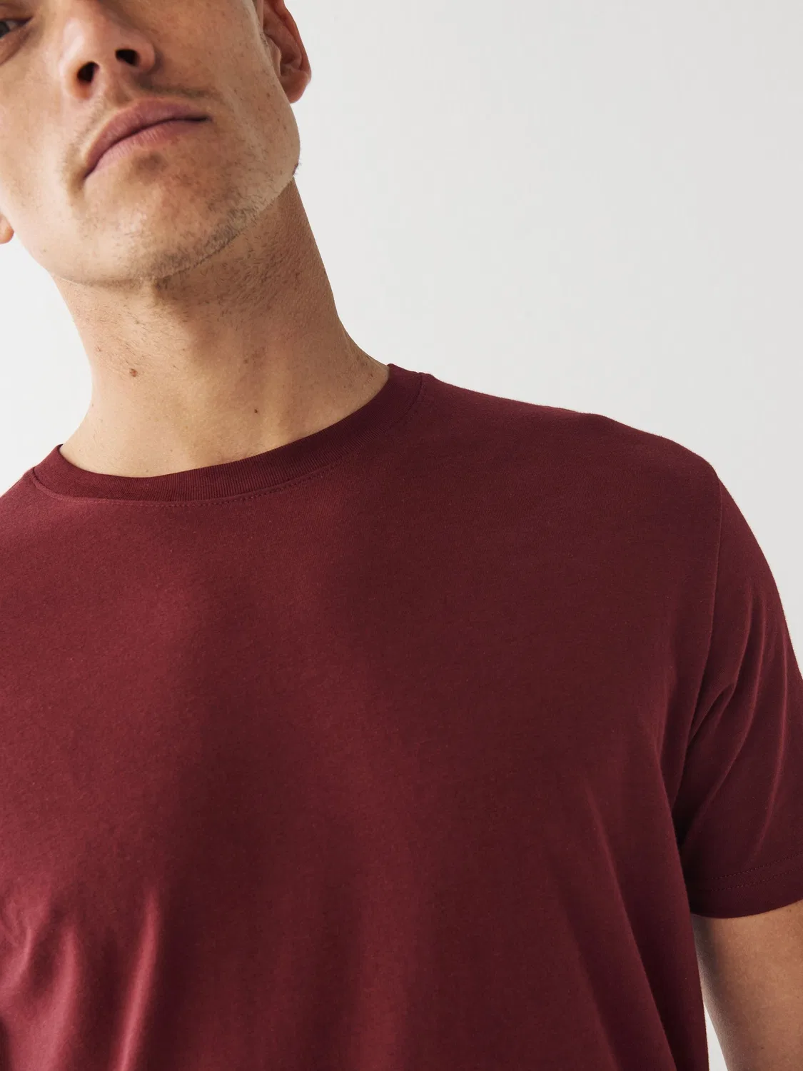 Футболка с круглым вырезом, Regular Fit, Essential Next, красно-бордовый — фото 3