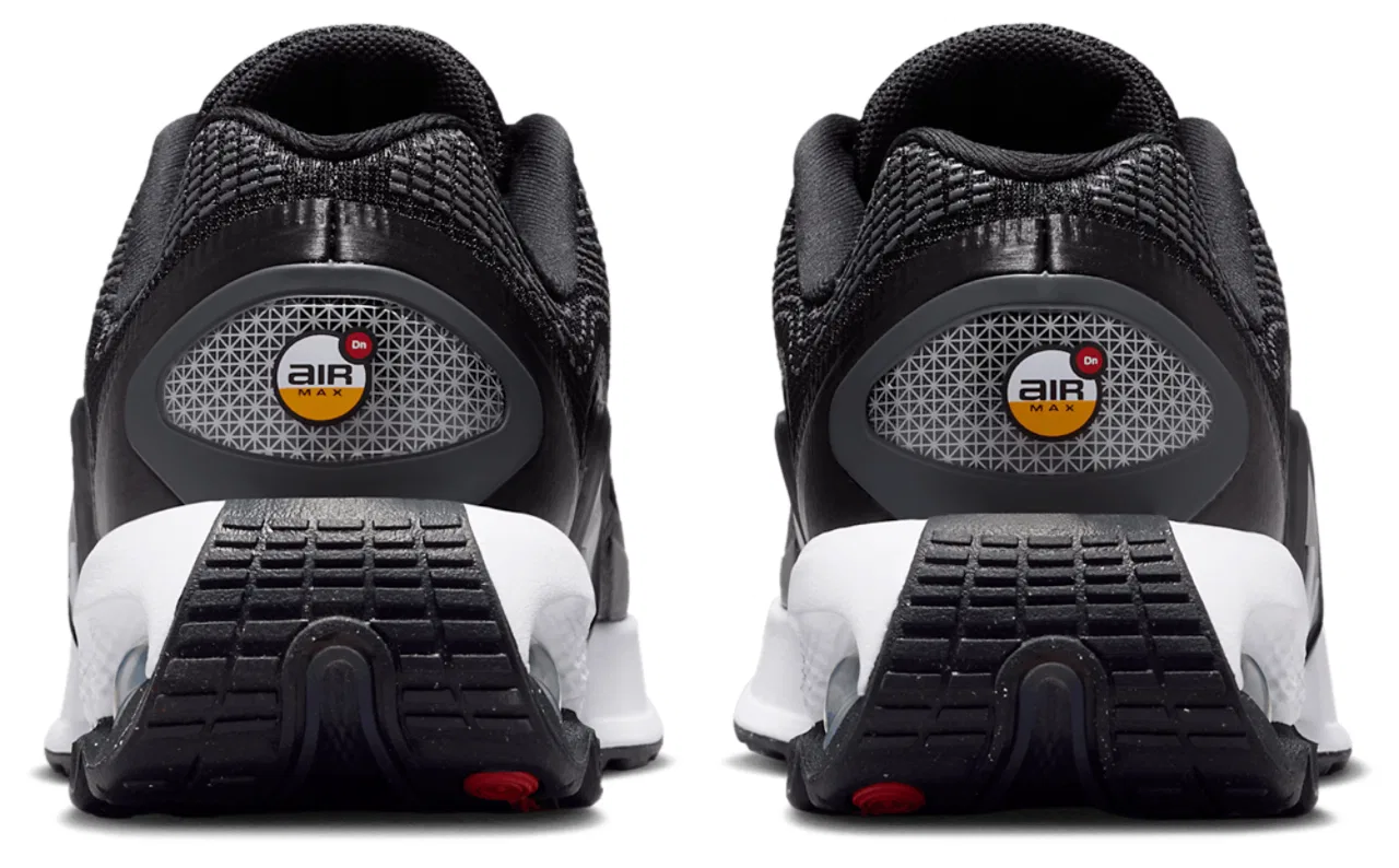 Кроссовки для мальчиков Air Max DN Nike, цвет Black/White/Dark Grey — фото 3