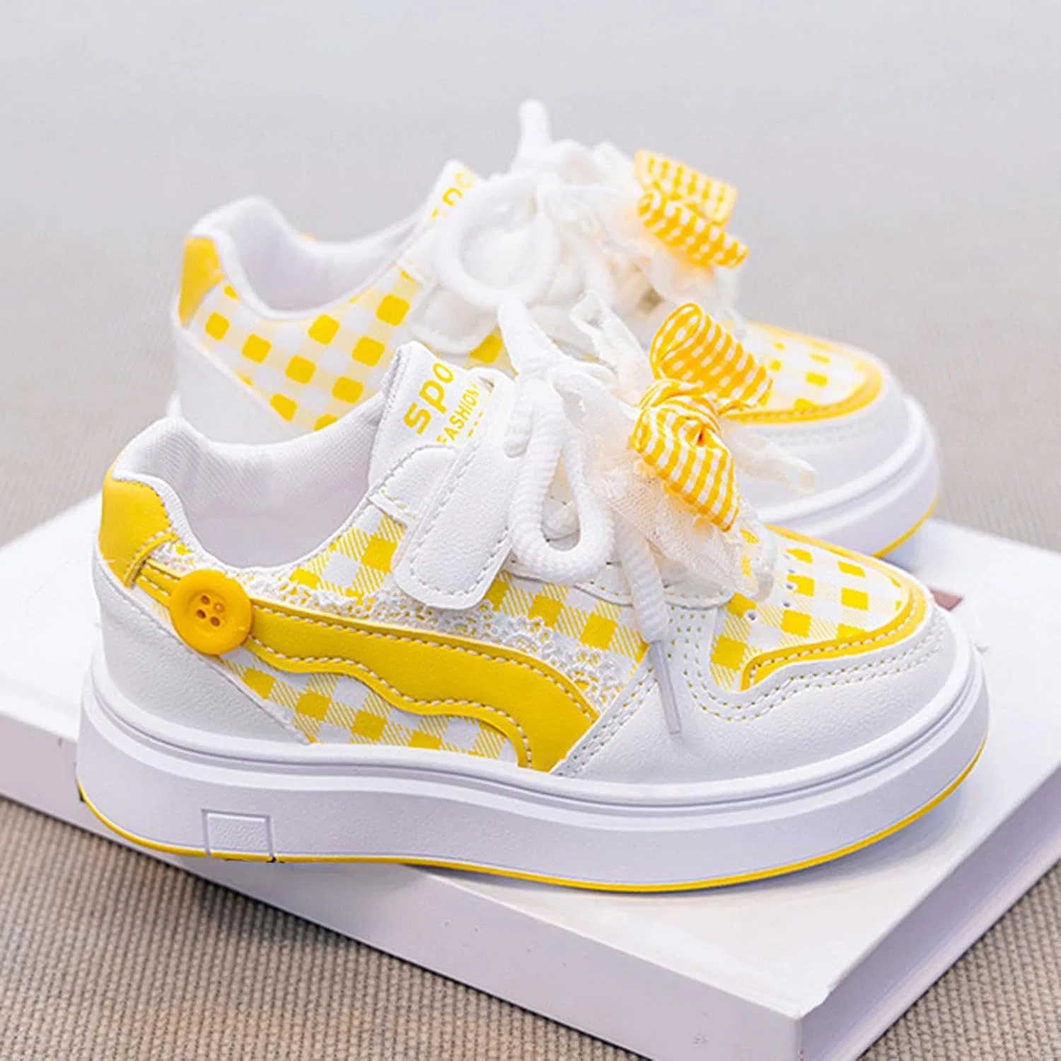 Детские кроссовки для девочек с бантом IWIHMIV, Yellow — фото 3