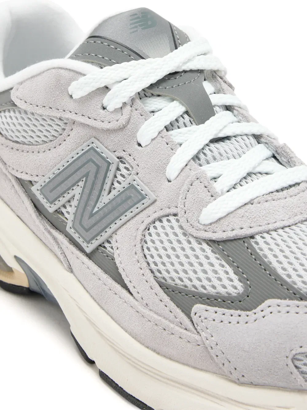 Кроссовки на шнуровке 2010 года New Balance Kids, серый — фото 4