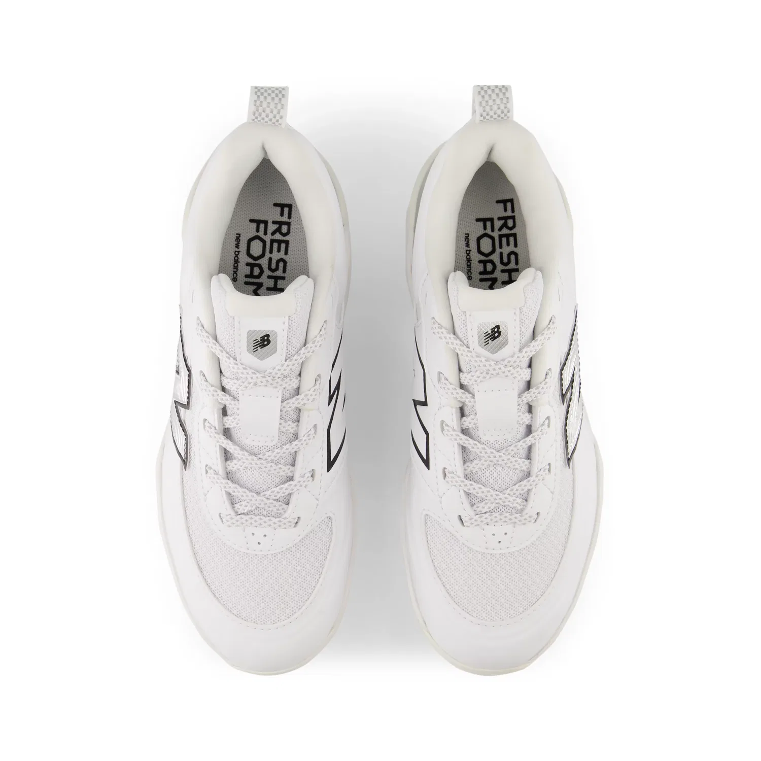 Детские бутсы для софтбола с сетчатым верхом Velo v5 Youth New Balance, White With Metallic Silver — фото 4