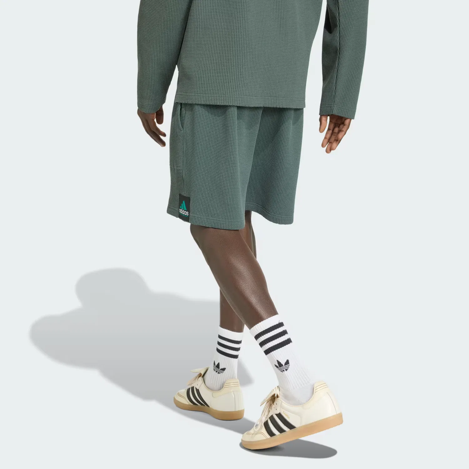 Мужские шорты вафельной вязки Equipment Waffle Adidas Originals, Legend Ivy — фото 2