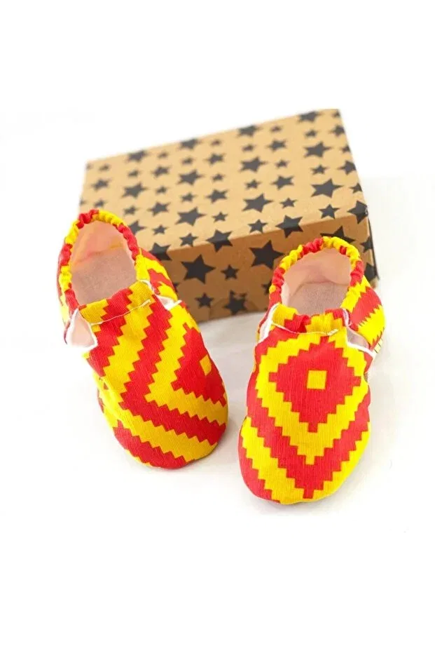 Детские пинетки для новорожденных хлопковые Geometric pattern Babycitytr, Yellow-Red