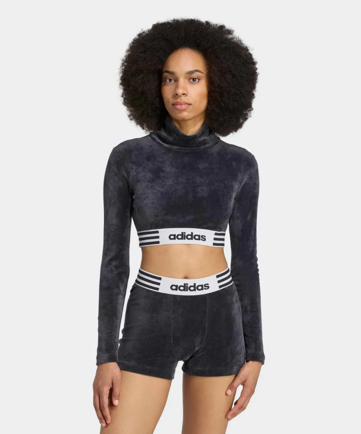 Женская футболка с длинным рукавомиз вельвета Winter Rise Adidas Originals, Black