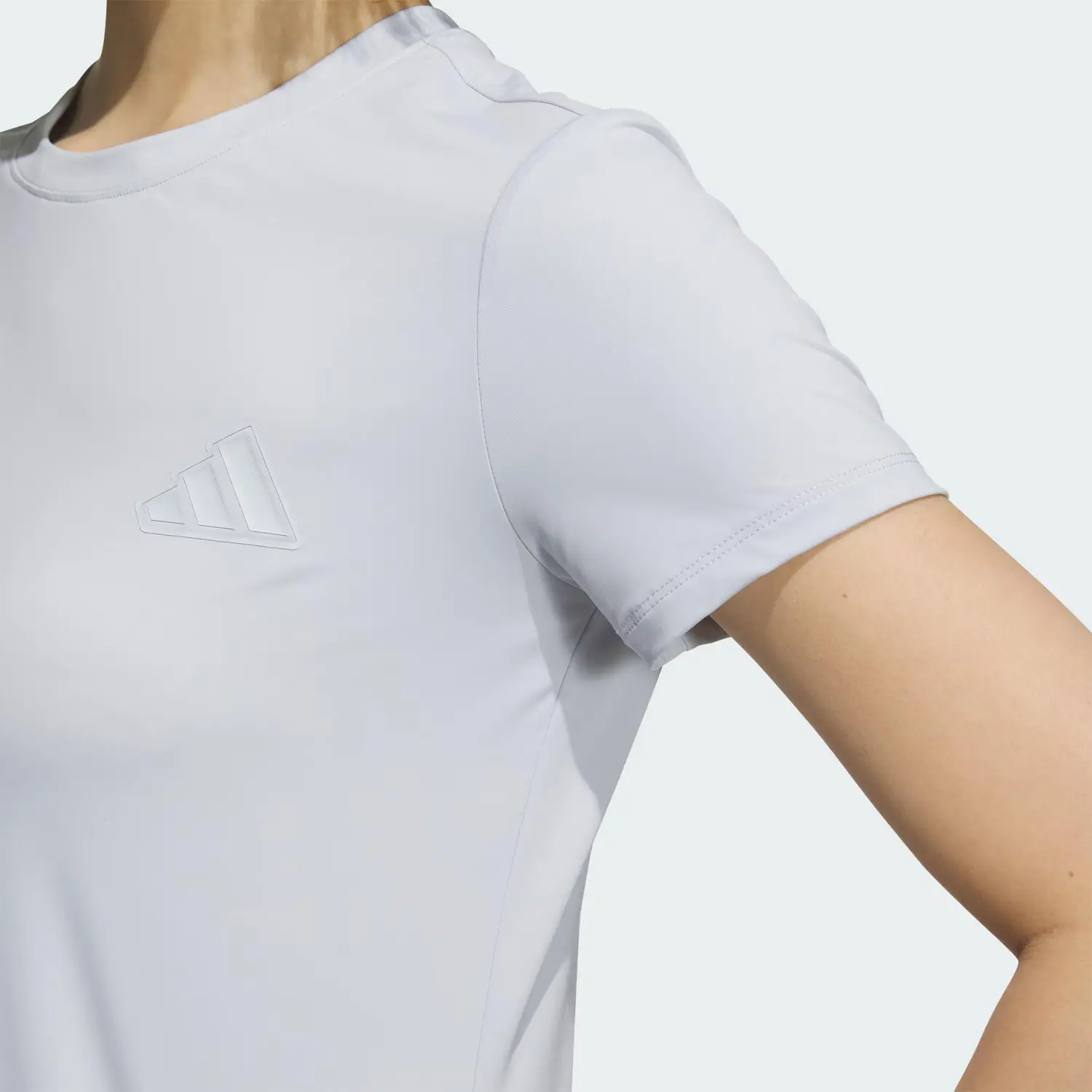 Adidas Футболка Regular женская светло-голубая — фото 4