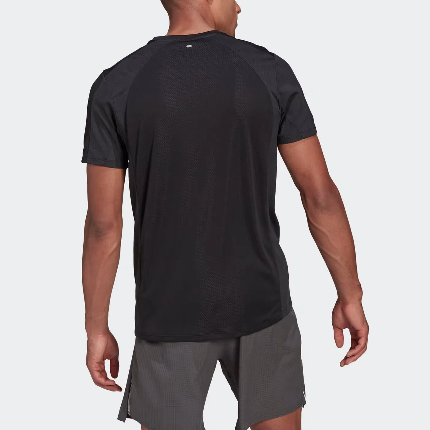 Футболка с коротким рукавом Heat Rdy Tee Colorblock Reflective Logo Adidas, черный — фото 3