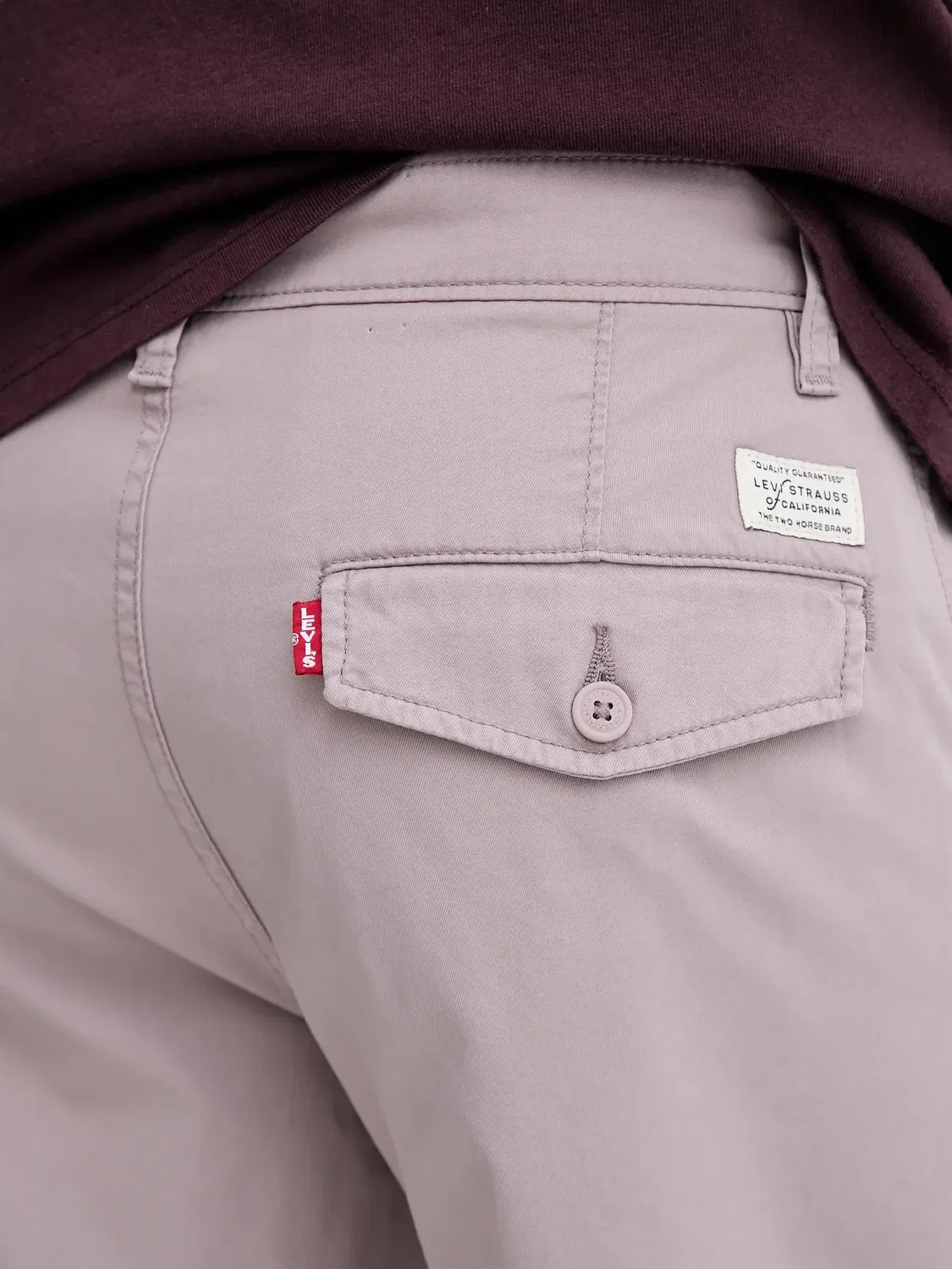 Шорты чинос с карманами фиолетовые Levi's, фиолетовый — фото 4