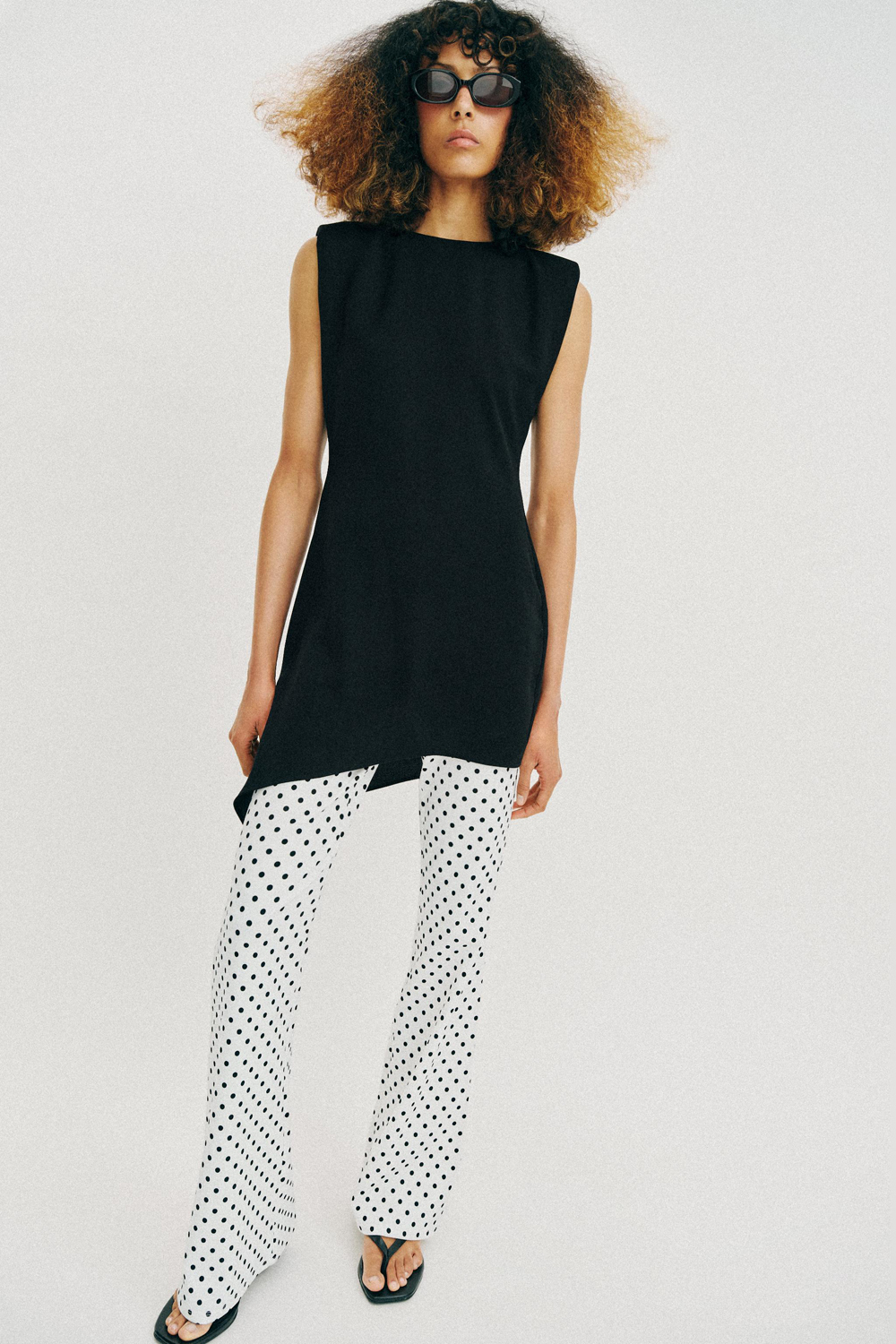 Брюки Zara Stretch Flare Dot, белый/черный — фото 4