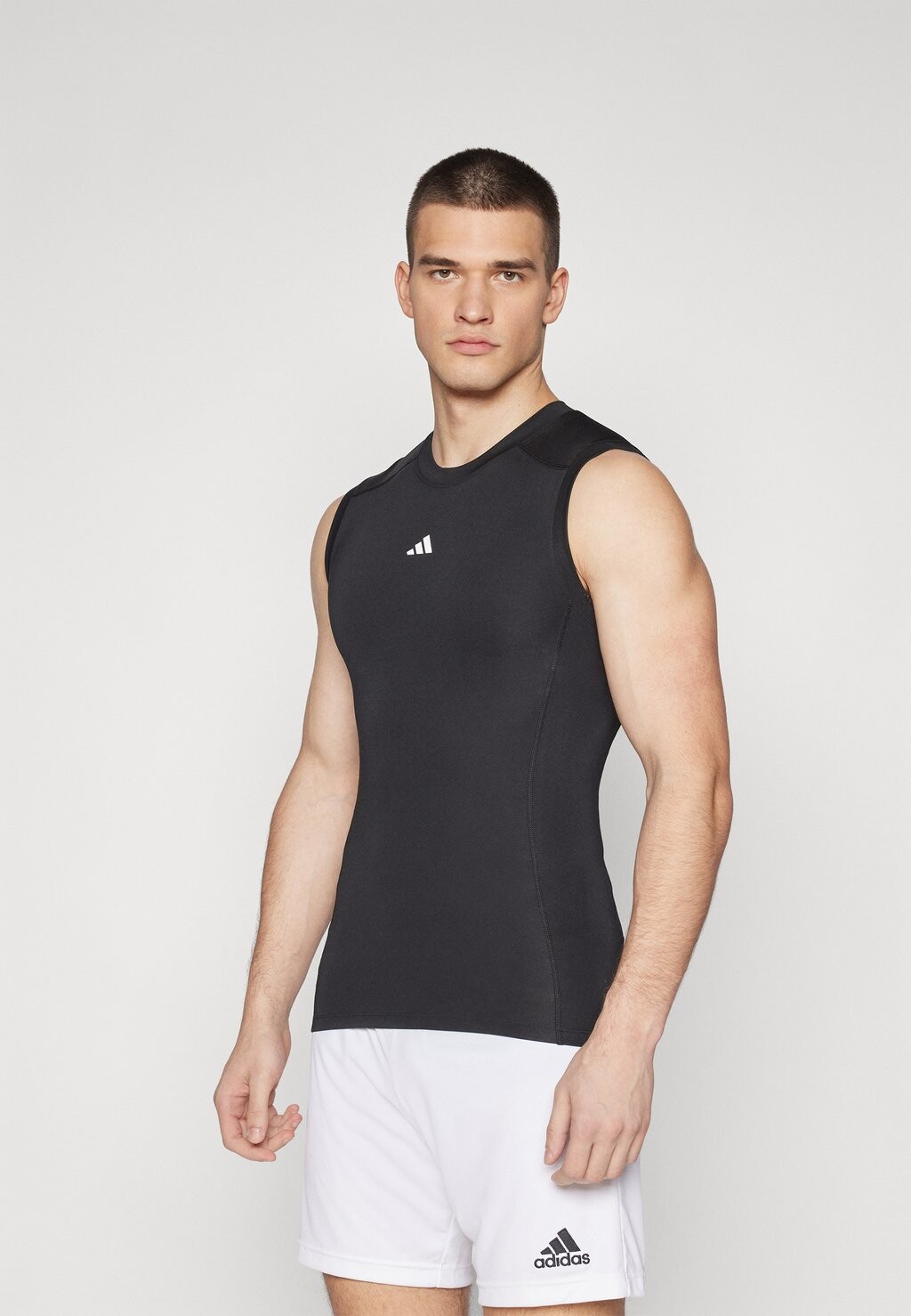 Топ Techfit Sleeveless adidas Performance, черный — фото 2