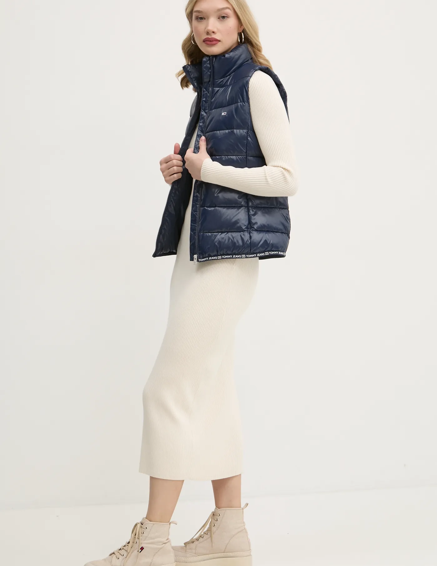 

Жилет Tommy Jeans, темно-синий