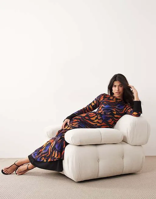 

Оранжево-синее шифоновое платье макси с завязками Daska