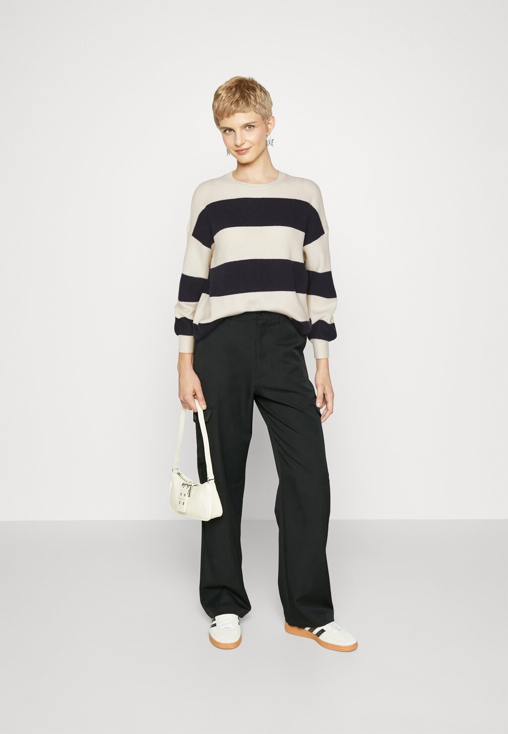 

Свитер Onlatia Stripe Noos ONLY, серый/ночное небо