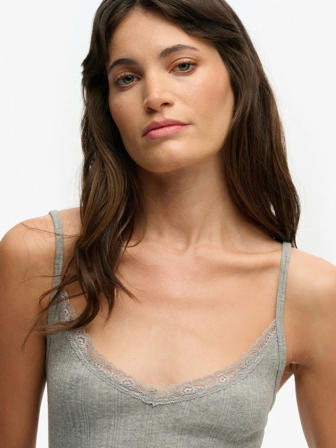 Топ Athletic Essentials V-Neck Pointelle Superdry, серый — фото 4