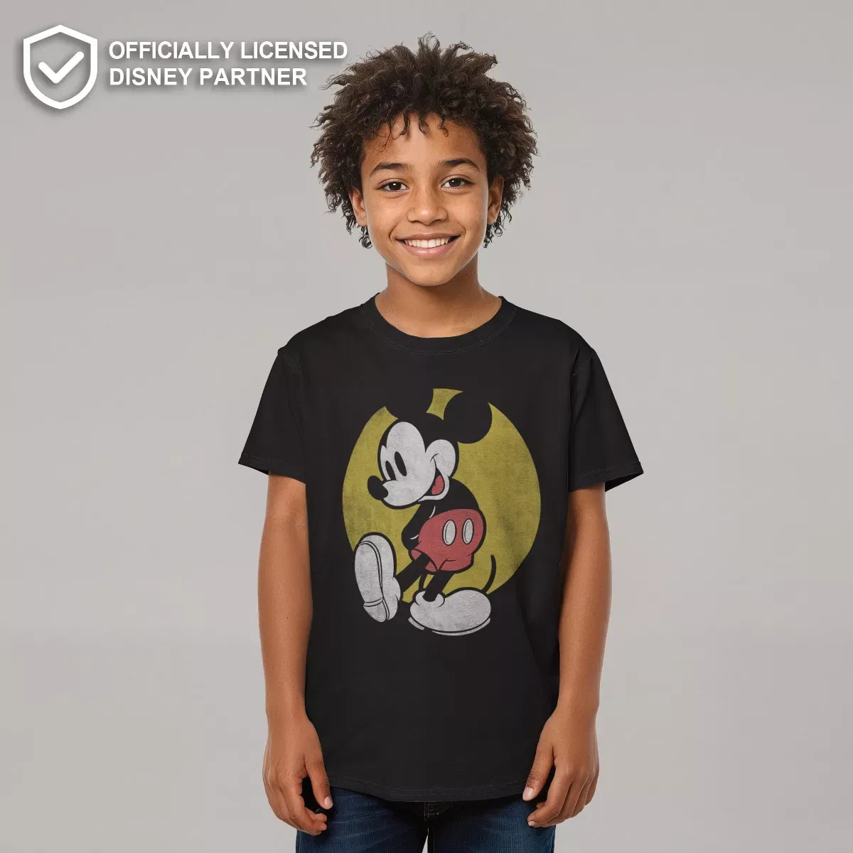 Детская футболка с принтом Mickey Mouse & Friends Distressed Sun Icon Graphic T-Shirt Mickey Mouse & Friends, Black — фото 2