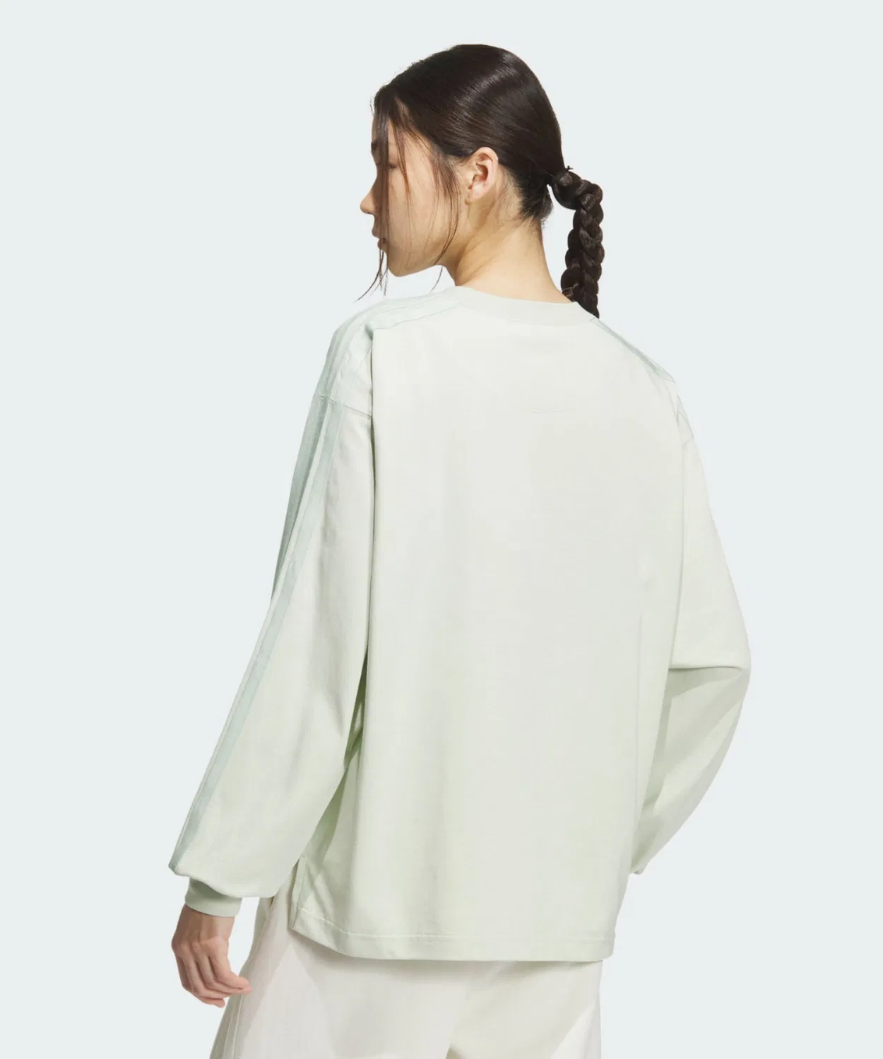 Женская футболка с длинным рукавомсвободного кроя Essentials Plus Three Stripes Adidas, Green — фото 2