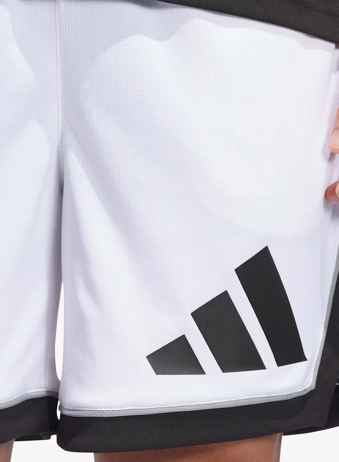Шорты спортивные с логотипом Badge of Sport Adidas, белый — фото 3