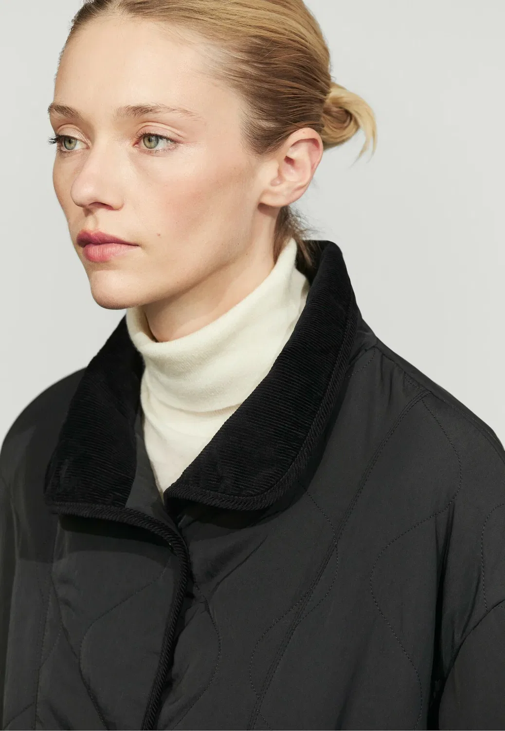 Куртка с волнистой строчкой - легкая куртка Massimo Dutti, Black — фото 4