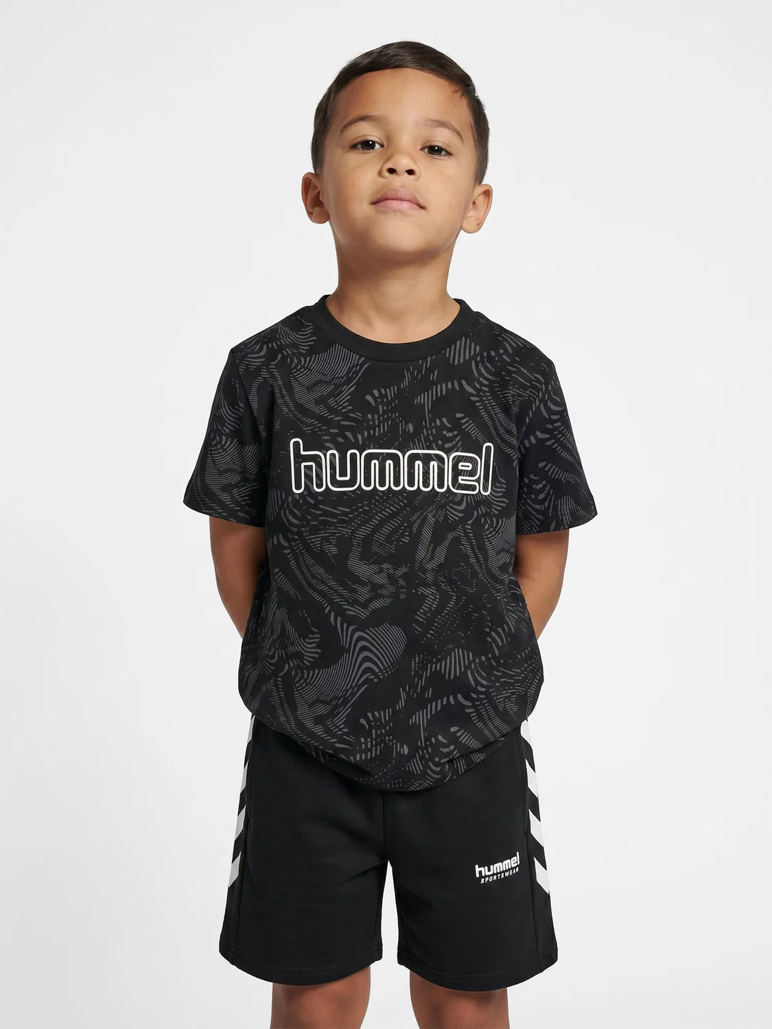 Детская футболка с принтом Hmljr Aop Lifestyle Hummel, Schwarz — фото 2