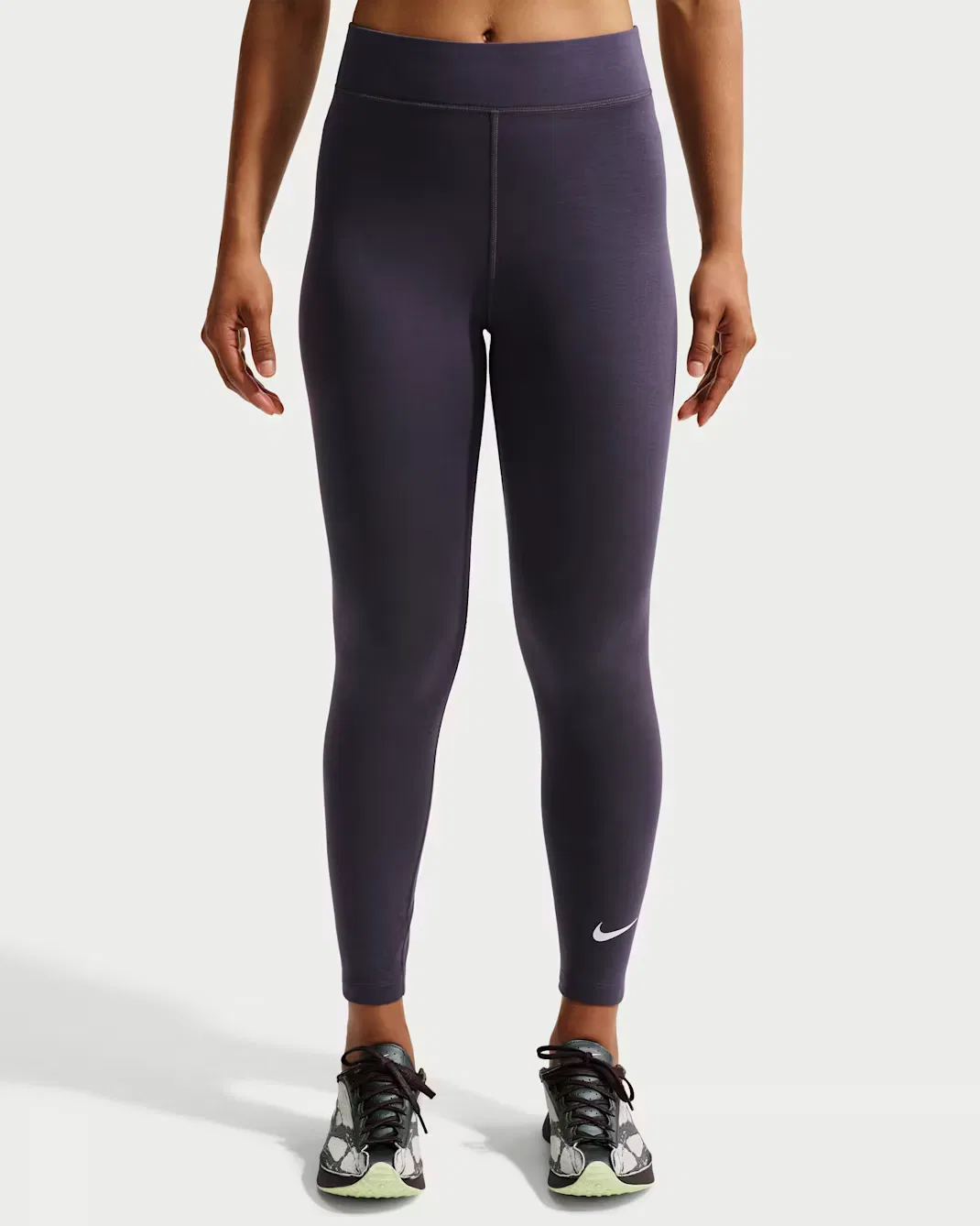 Женские леггинсы с высокой талией, длина 7/8 Nike Sportswear Classic, Gridiron/White — фото 2