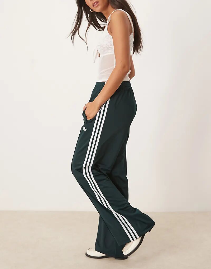 Спортивные брюки Adidas Originals Firebird зеленого цвета — фото 2