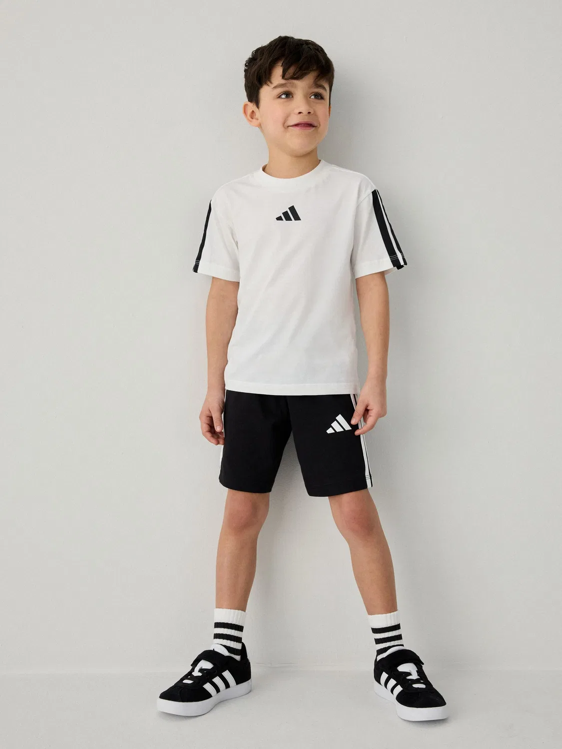 Футболка и шорты, повседневный сет adidas, белый