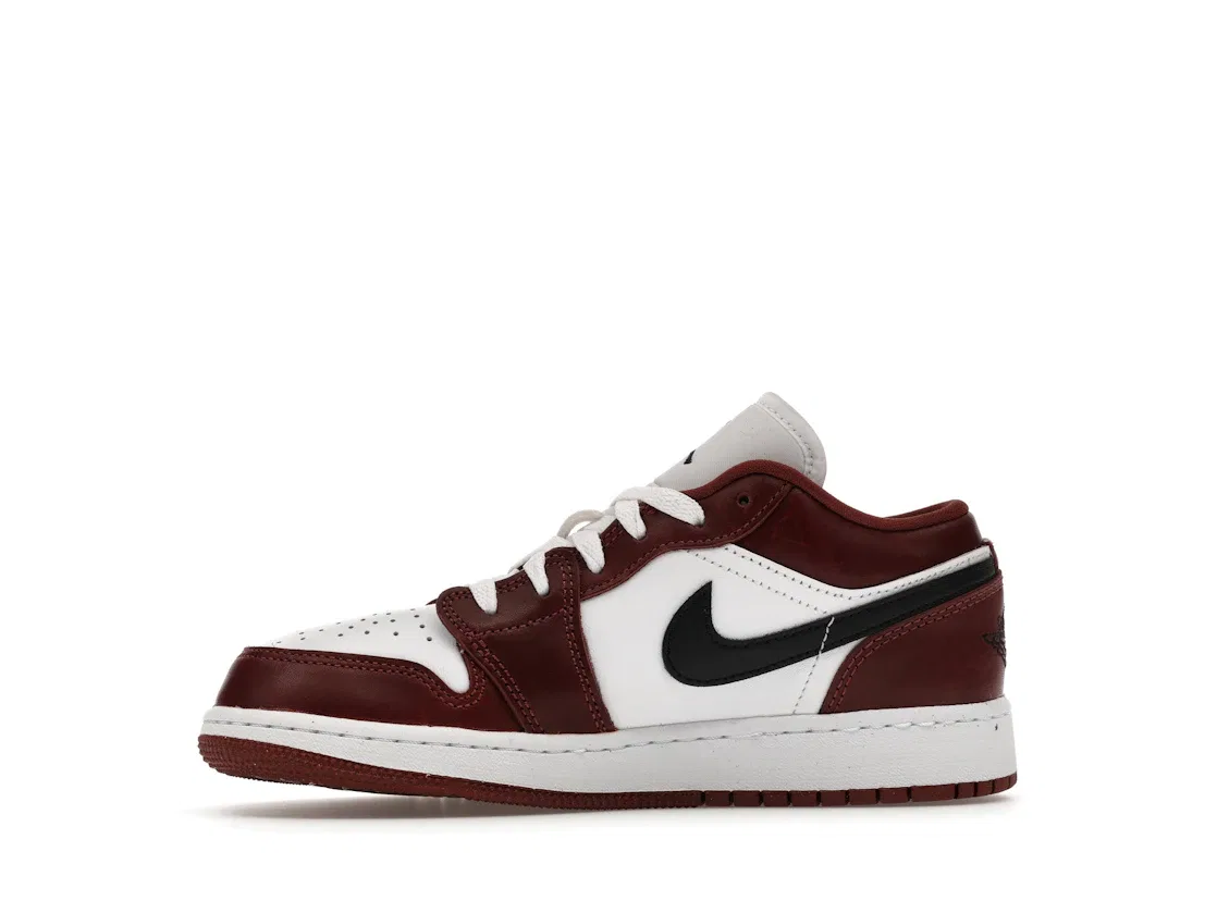 Детские кроссовки Lifestyle Jordan 1 Low SE Jordan, White/Dark Pony/Black — фото 3