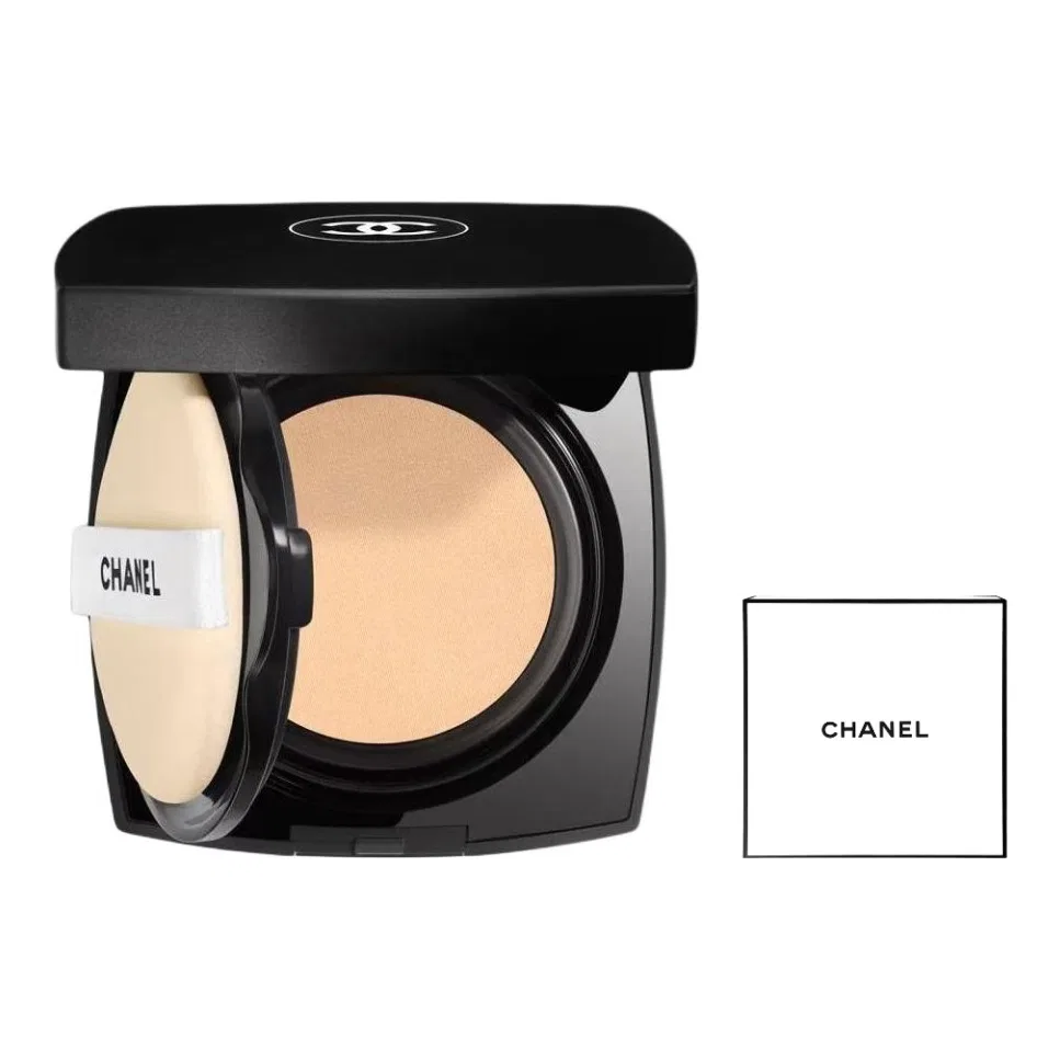 Женская тональная основа с кushion-текстурой Soft Lighting Foundation CHANEL, #BD10