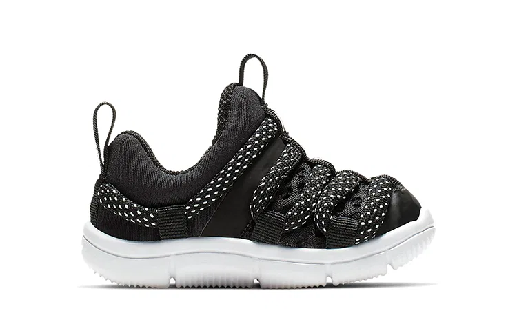 Детские кроссовки для малышей с эластичным верхом Novice Nike, Black White — фото 3