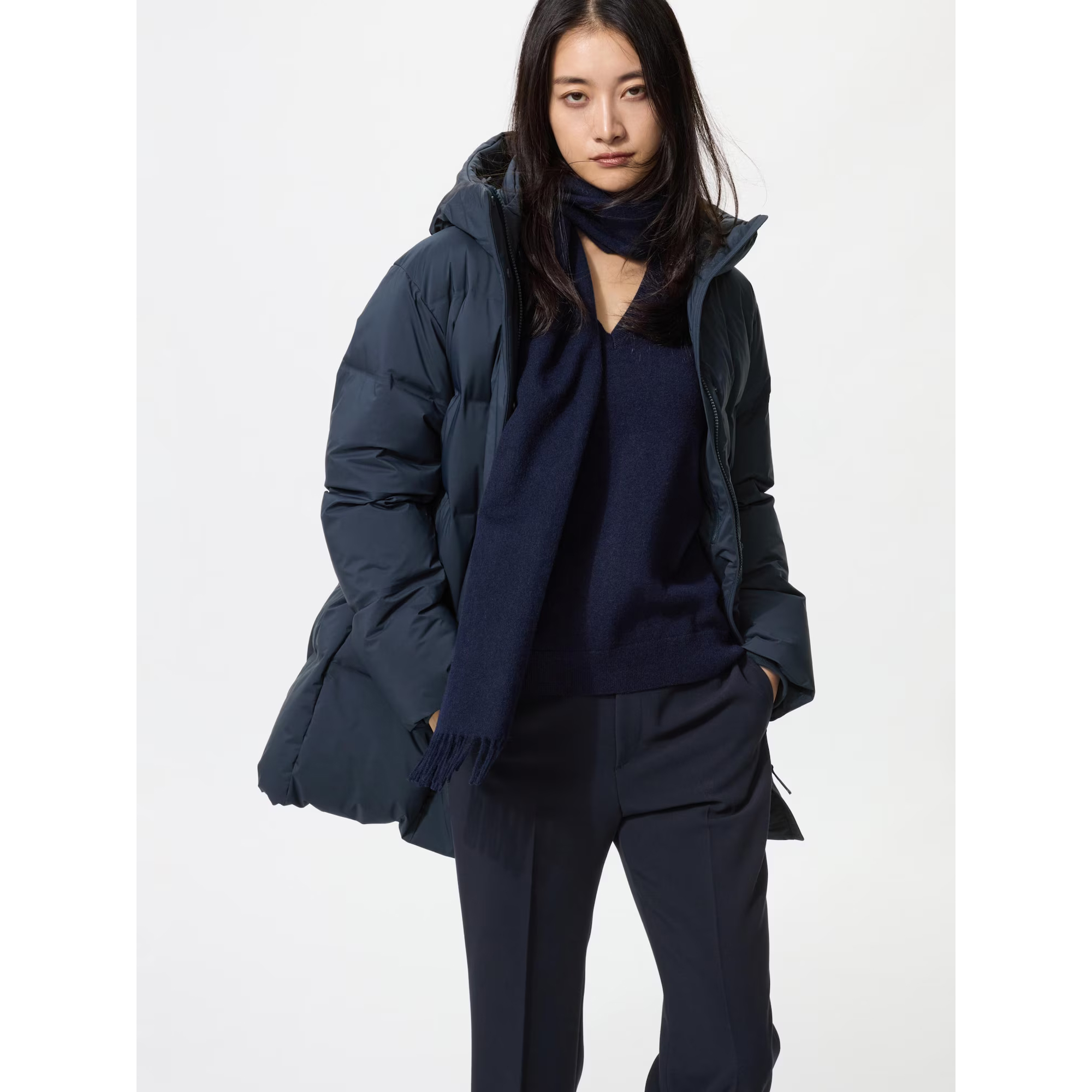 

Бесшовное пуховое короткое пальто Uniqlo, 69 темно-синий