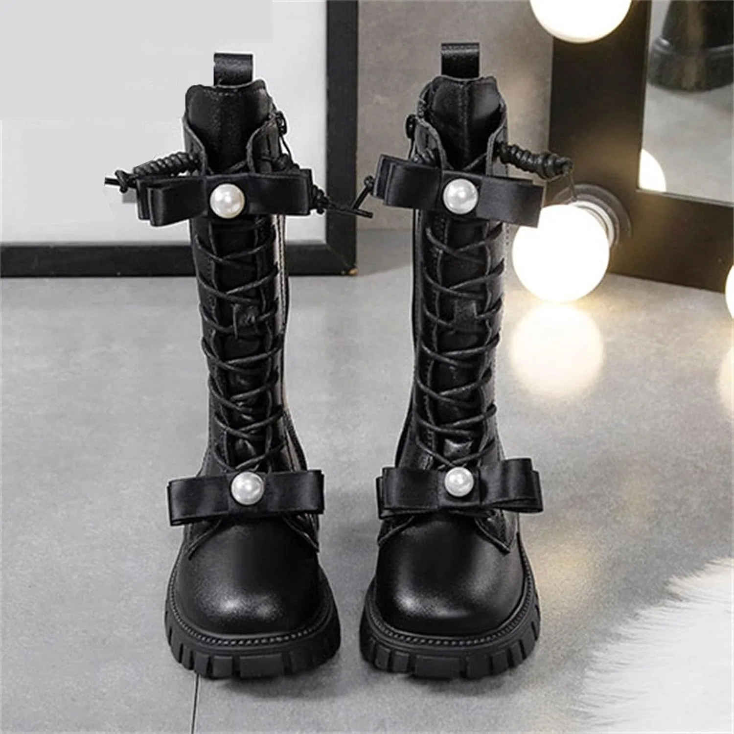 Детские ботинки на шнуровке с бантом и жемчугом Girls Lace Up Combat Boots Zzalalana, Black — фото 4