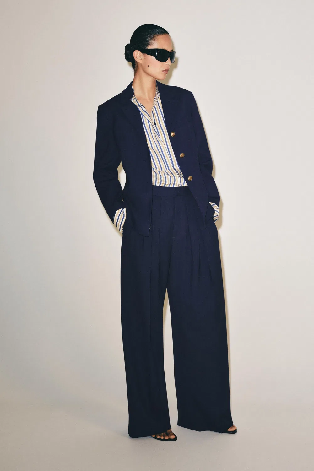 Брюки с широкими штанинами и складками из коллекции ZW. ZARA, Bluish — фото 4