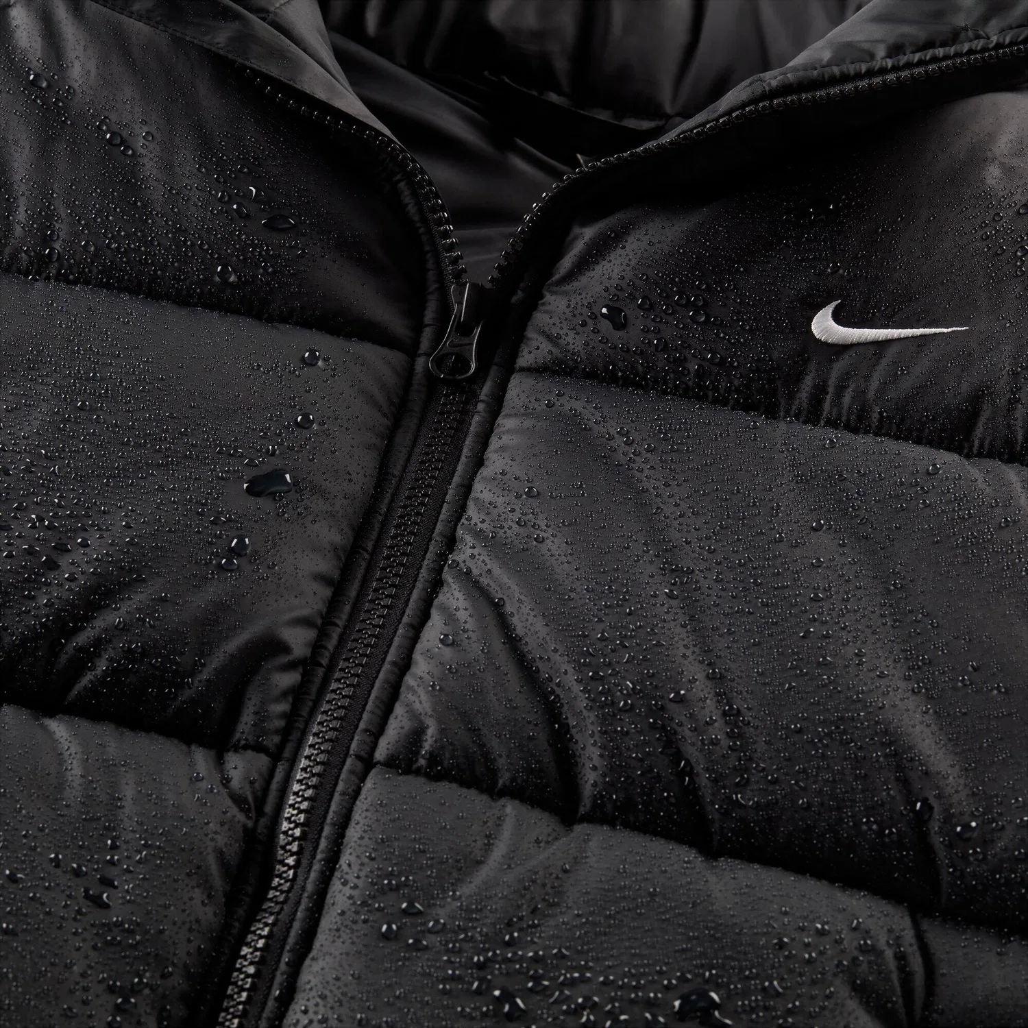 Женская утепленная стеганая жилетка Therma-FIT Nike, Schwarz — фото 3