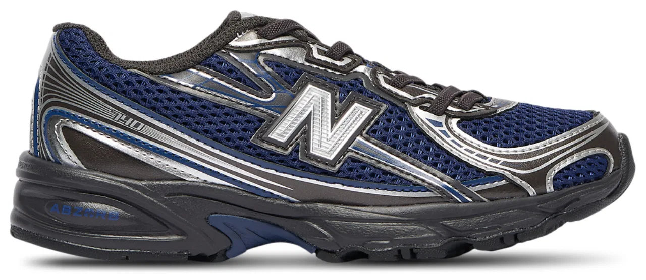 Кроссовки для мальчиков 740 New Balance, цвет Black/Silver/Blue